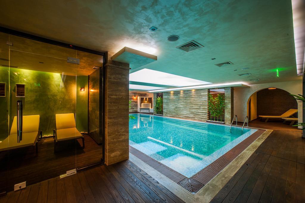 Ezeretz Hotel 4*